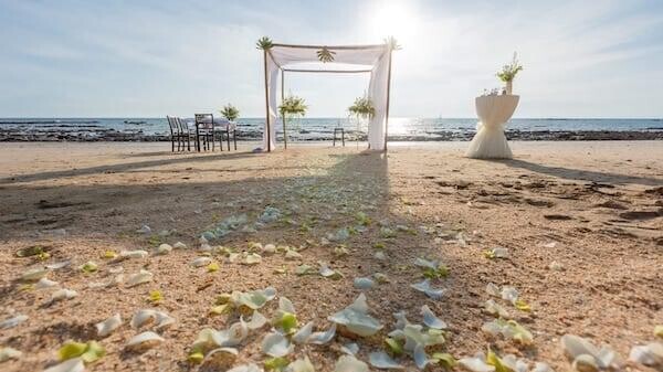 Koh Jum Beach Villas